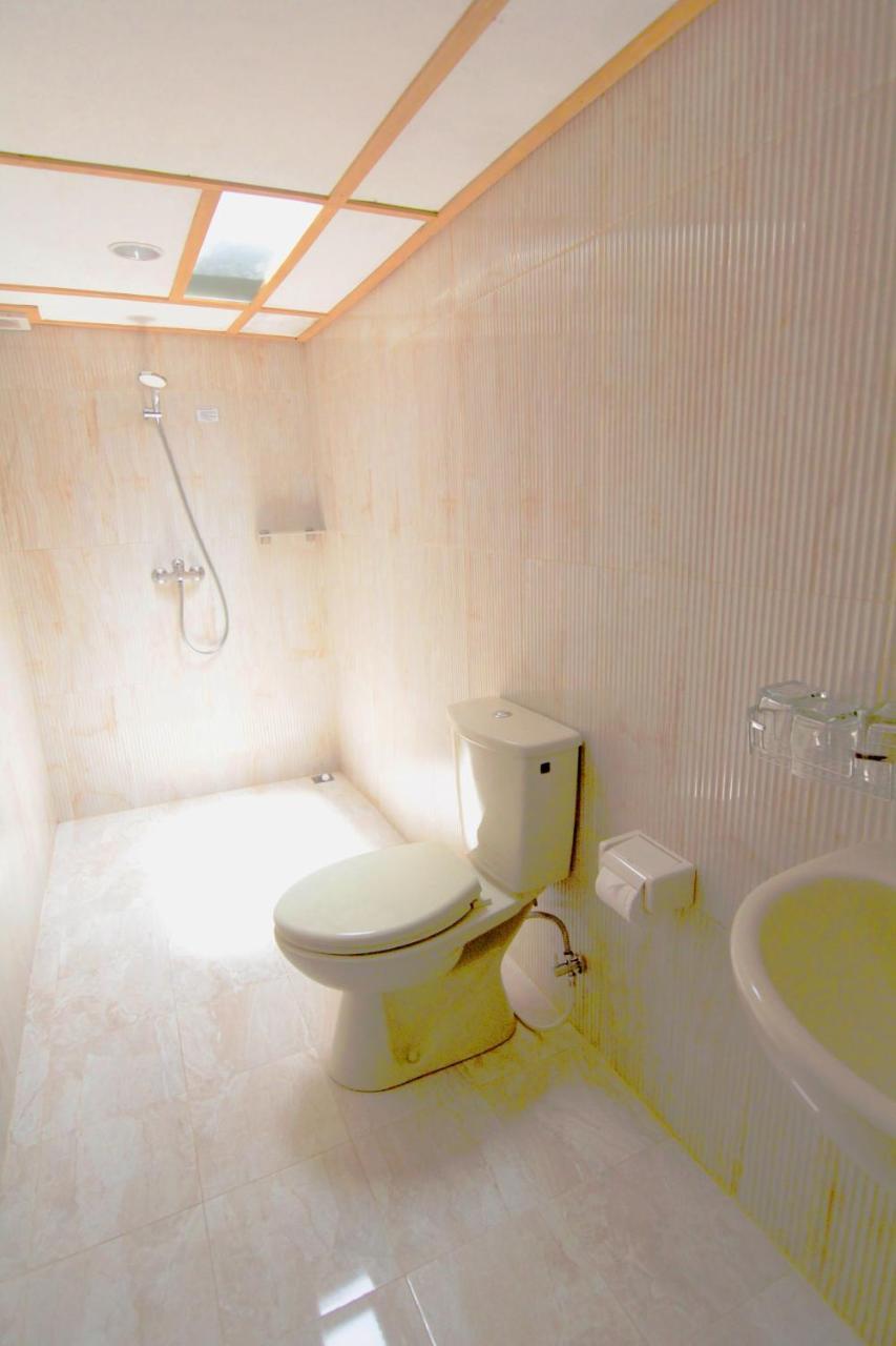 Family Hotel Gradia 2 Batu  Habitación foto